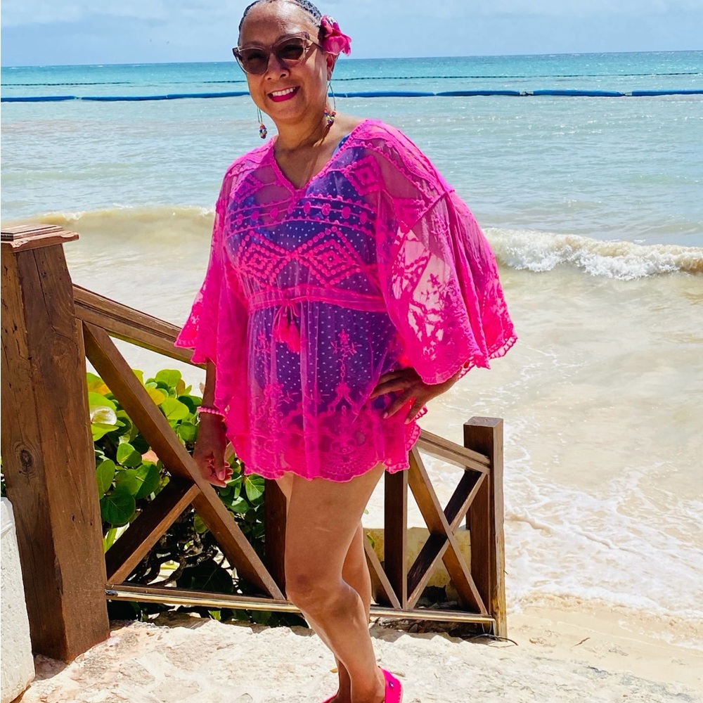 Meet your Posher, Elechia